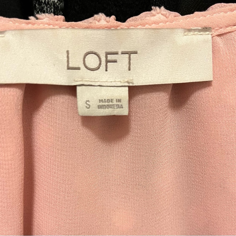 Loft Ruffled V-Neck Blouse - Picture 2 of 4